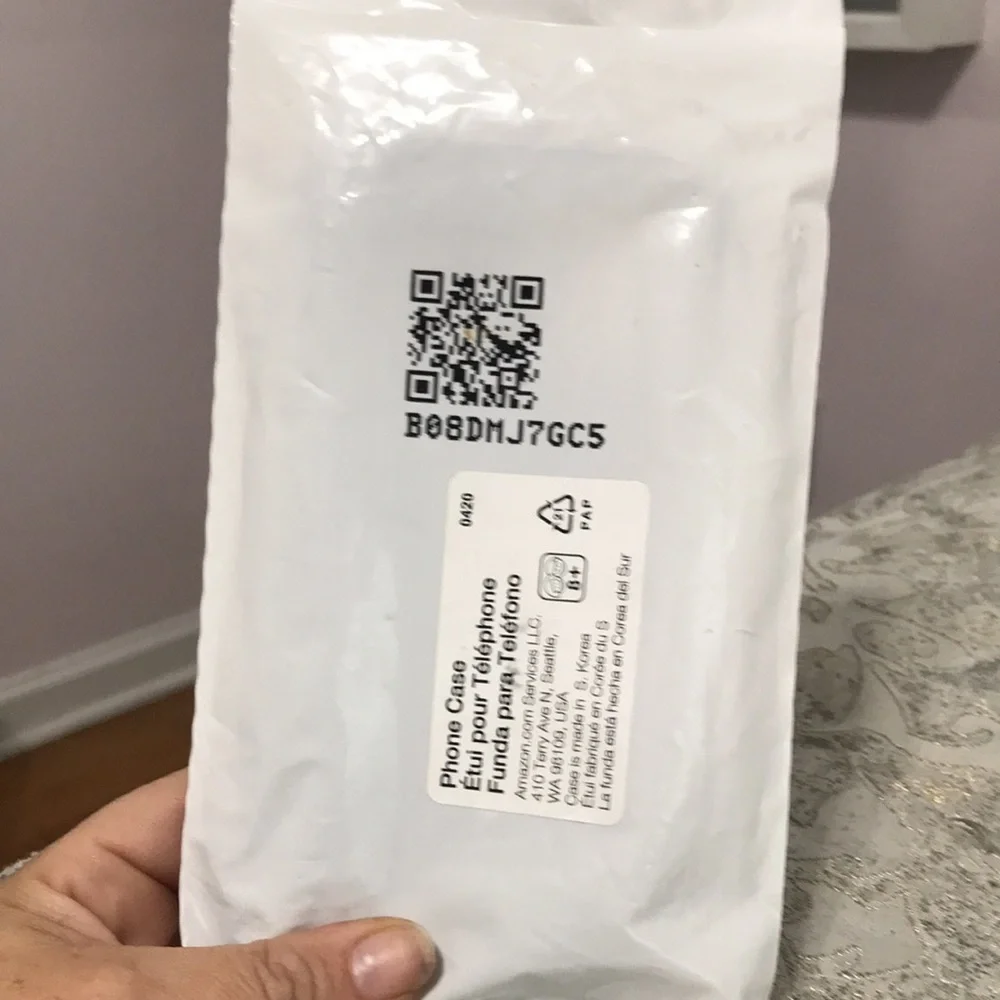 New in case case for the iPhone 12 never opened or used. - Picture 2 of 2